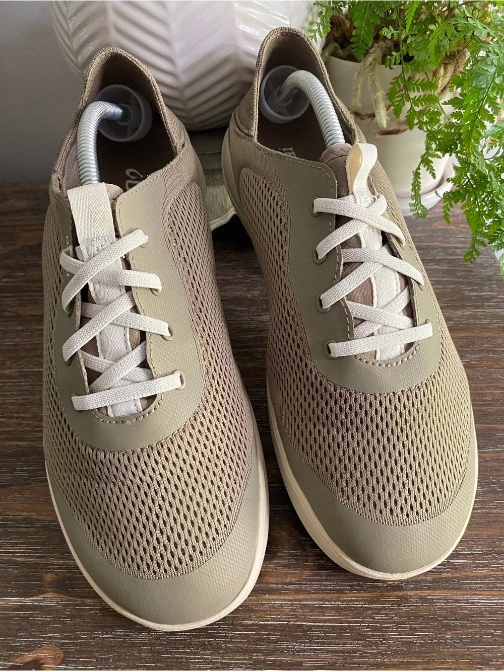 OluKai Moku Pae Boat Shoes Casual Neutral Sneakers Lace Up Mens 10.5 Clay Tapa
